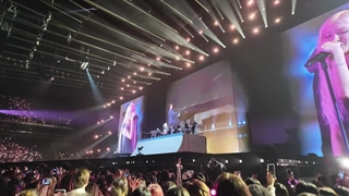 اجرای کامل رزی در Gala des Pièces Jaunes خیلی قشنگهههه مخصوصا آخرش حتما ببینید نماشا لطفاًاااا حذف نکننننن تراخداااا