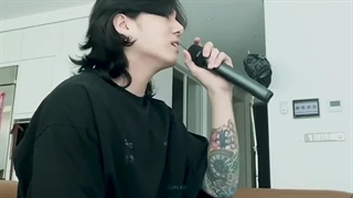 صداش...... انگار از بهشت دارن تو گوشم اواز میخونن.............