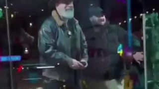 دوره گردی حمید فرخ نژاد در رستوران های آمریکا