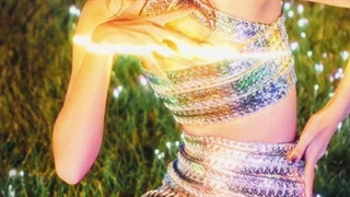 آهنگ Dream از لیسا گروه بلک پینک) Black Pink)