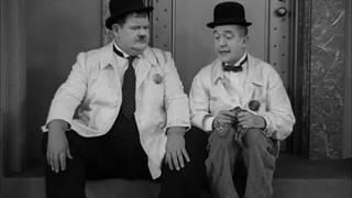 فیلم لورل و هاردی احمق ها در آکسفورد زیرنویس فارسی A Chump at Oxford 1939