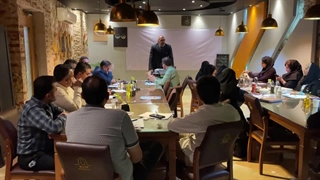 فروشنده یا بقال؟